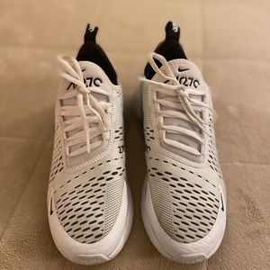 White Air Max 270’s